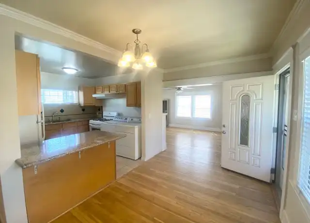 Property at 2723 1/2 2nd St Unit 2738, Long Beach, CA, 90803, 1 bed, 1 bath, [object Object]