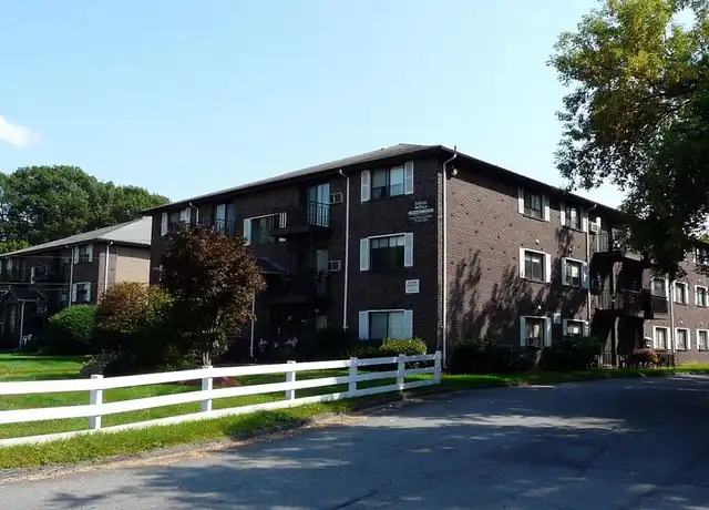 Property at Pelham Street Apartments - 134-138 Pelham St, Methuen, MA, 01844, 1-2 bed, 1 bath, [object Object]
