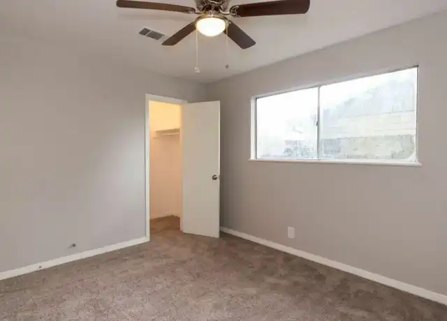 Property at 3633 Bowling Ln, Orange, TX, 77630, 3 beds, 1 bath, [object Object]
