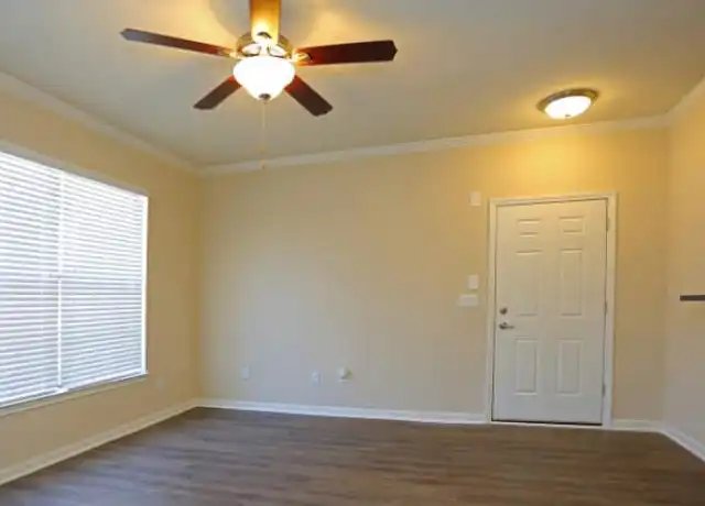 Property at 9835 Fredericksburg Rd Unit 2211, San Antonio, TX, 78240, 2 beds, 2 baths, [object Object]