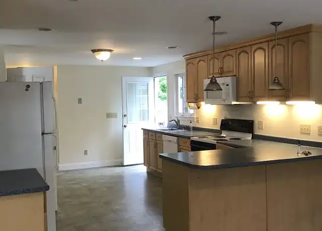 Property at 11 Dell Ave, Medford, MA, 02155, 4 beds, 3 baths, [object Object]