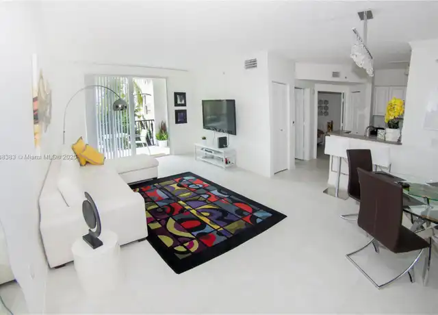 Property at 17145 N Bay Rd #4402, Sunny Isles Beach, FL, 33160, 1 bed, 1 bath, [object Object]