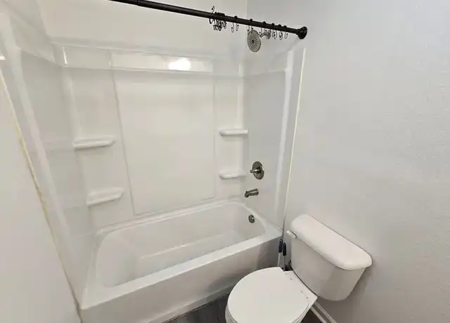 Property at 10 Hiland Pl Unit A, Benton, AR, 72015, 2 beds, 1 bath, [object Object]