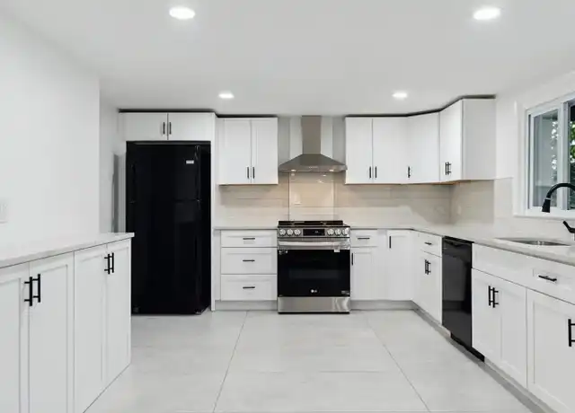 Property at 79 New Jersey 5 Unit 1, Edgewater, NJ, 07020, 2 beds, 1 bath, [object Object]