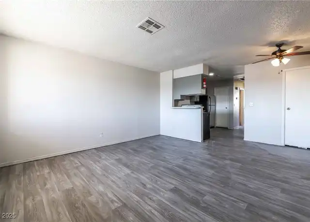 Property at 419 N 15th St #4, Las Vegas, NV, 89101, 2 beds, 1 bath, [object Object]
