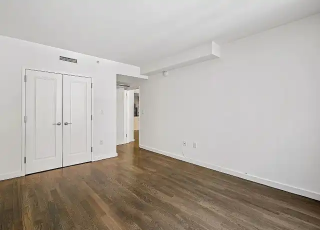 Property at 10620 70th Ave Unit 4D, Forest Hills, NY, 11375, 1 bed, 1 bath, [object Object]