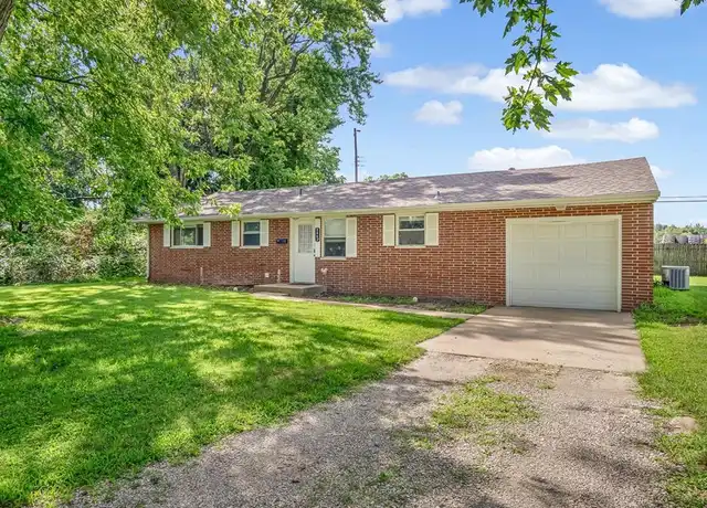 Property at 2001 La Salle St, Belleville, IL, 62221, 3 beds, 1 bath, [object Object]