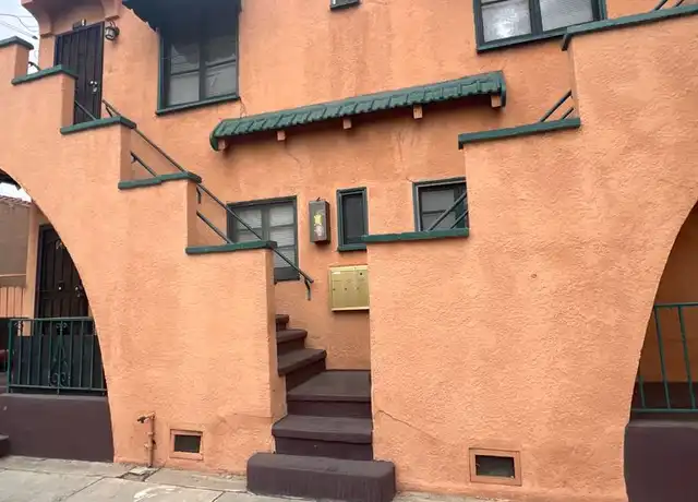 Property at 2819 E Theresa St Unit 2821, Long Beach, CA, 90814, 1 bed, 1 bath, [object Object]