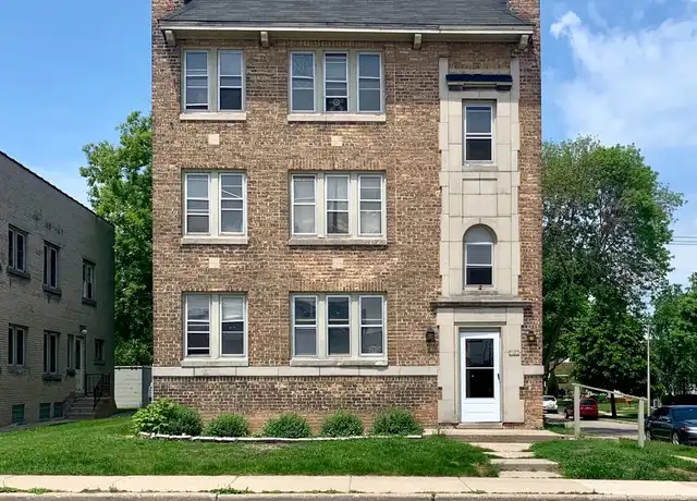 Property at 5302 W Burnham St Unit 5, West Milwaukee, WI, 53219, 1 bed, 1 bath, [object Object]