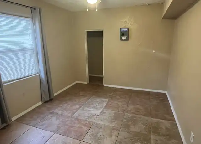 Property at 907 Coal Ave SW Unit D, Albuquerque, NM, 87102, 2 beds, 1 bath, [object Object]