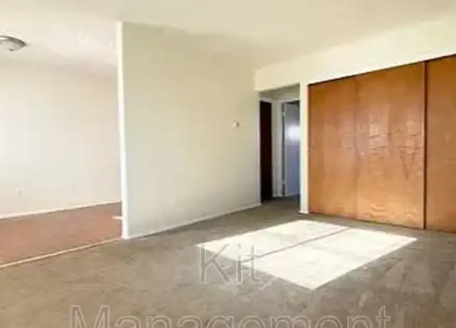 Property at 662 Spencer St, Toledo, OH, 43609, 1 bed, 1 bath, [object Object]