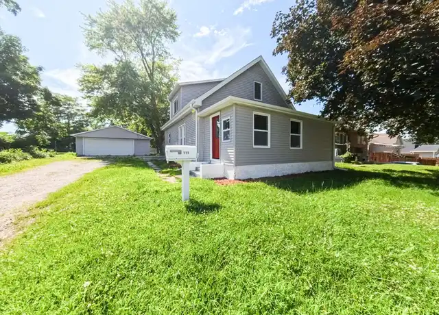 Property at 111 S 16th St, Marshalltown, IA, 50158, 3 beds, 2 baths, [object Object]