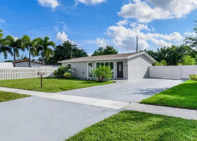 Property at 3632 SW 17th St, Fort Lauderdale, FL, 33312, 3 beds, 2 baths, [object Object]
