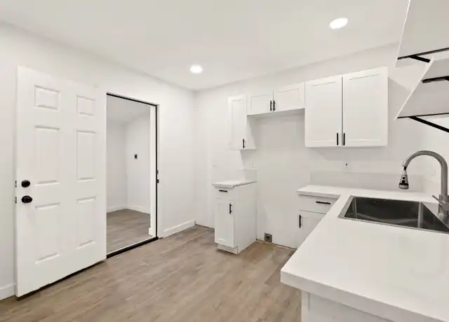 Property at 228 S Lazona Dr, Mesa, AZ, 85204, 2 beds, 1 bath, [object Object]