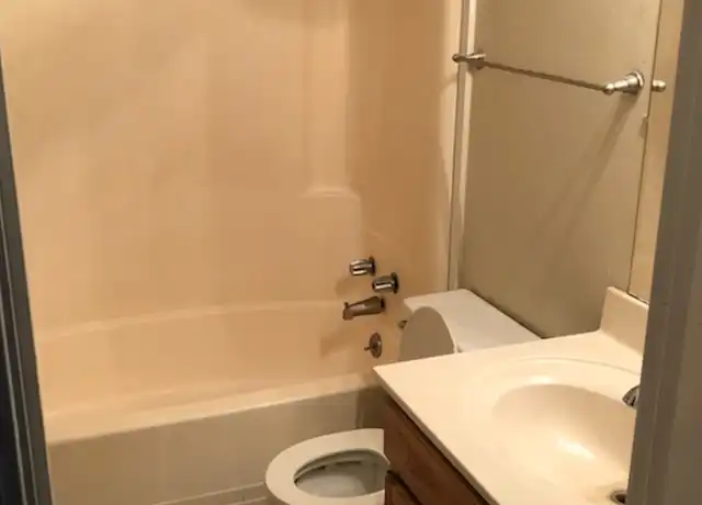 Property at 2231 Forest Lake Dr Unit 27, Tuscaloosa, AL, 35401, 2 beds, 2 baths, [object Object]