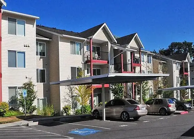 Photo of 17440 103rd Ave SE, Renton, WA 98055