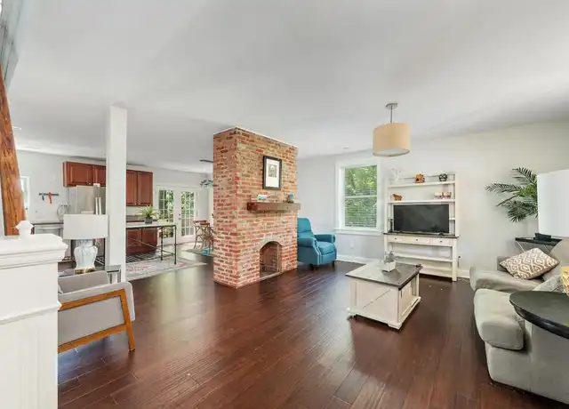 Property at East Clifton Avenue 107 - E Clifton Ave Unit 1234534P, Cincinnati, OH, 45202, 2 beds, 1 bath, [object Object]