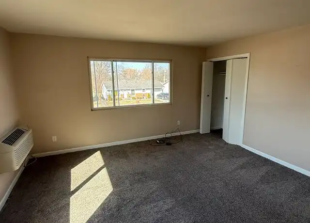 Property at 240 Tedmark Ct Apt 3, Kankakee, IL, 60901, 0 beds, 1 bath, [object Object]