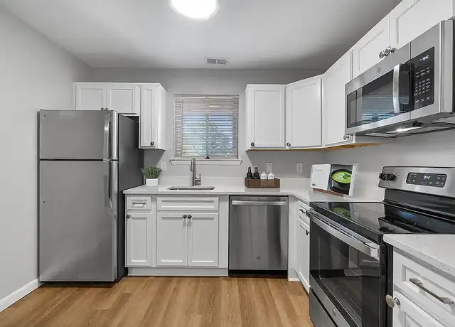 Property at Westwinds Apartments - 1029 Spa Rd, Annapolis, MD, 21403, 1-2 bed, 1-2 bath, [object Object]