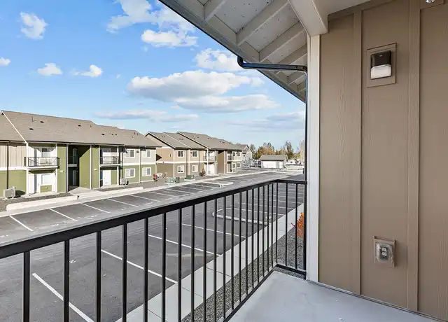 Property at The Cape at Interlake - 511 S Interlake Rd, Moses Lake, WA, 98837, 2 beds, 2 baths, [object Object]