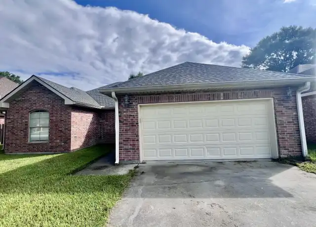 Property at 204 Chevalier Blvd, Lafayette, LA, 70503, 3 beds, 2 baths, [object Object]
