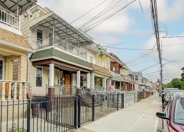 Property at 10140 112th St, South Richmond Hill, NY, 11419, 3 beds, 1 bath, [object Object]