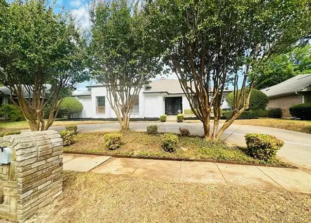 Property at 613 Glenview Cir, Garland, TX, 75040, 4 beds, 3 baths, [object Object]
