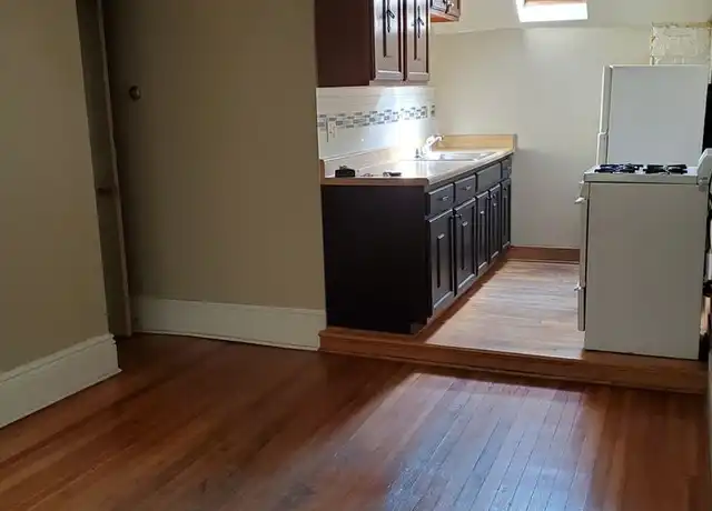 Property at 30 Edmonds St Unit 3, Rochester, NY, 14607, 1 bed, 1 bath, [object Object]