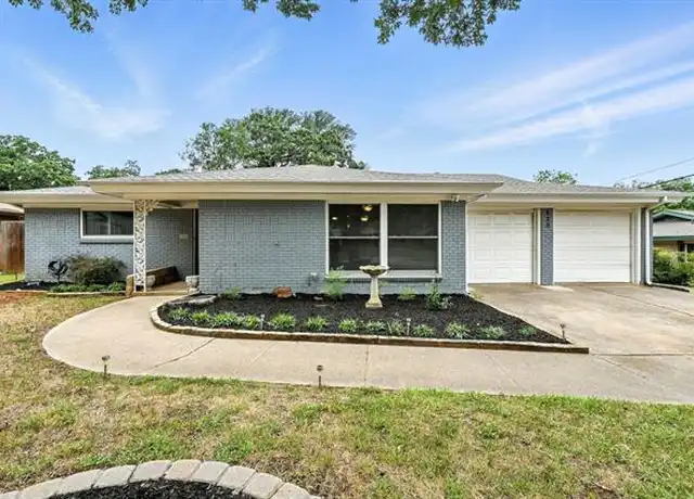 Property at 829 Patti Dr, Bedford, TX, 76022, 3 beds, 2 baths, [object Object]
