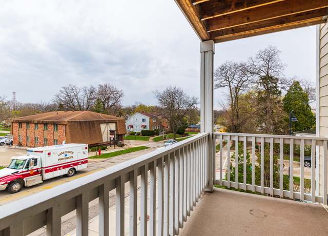 Photo of 60 W Main St Unit 233, Lake Zurich, IL 60047
