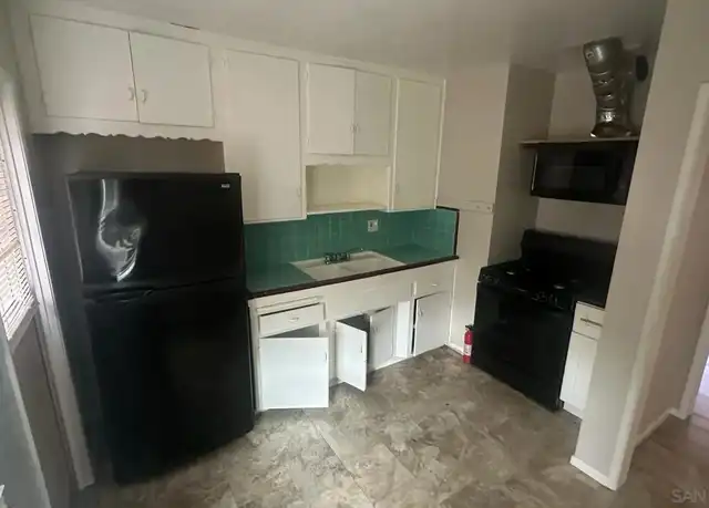 Property at 120 Cedar Ave, Chula Vista, CA, 91910, 2 beds, 1 bath, [object Object]