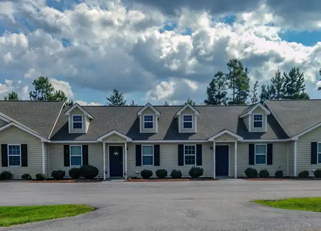 Property at 101 Brookside Ln, South Hill, VA, 23970, 3 beds, 2 baths, [object Object]