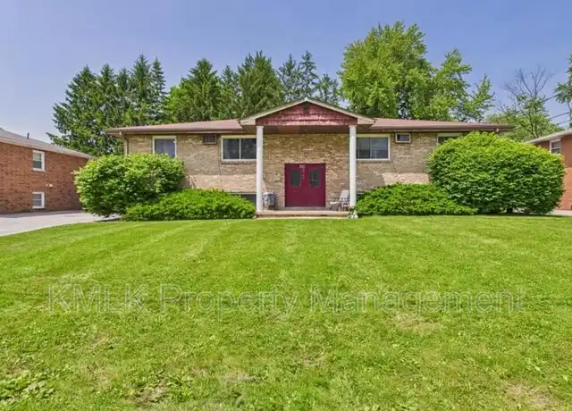 Property at 852 Cook Ave, Youngstown, OH, 44512, 2 beds, 1 bath, [object Object]