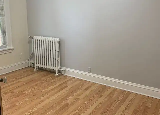 Property at 718 4th St SE Unit 4, Minneapolis, MN, 55414, 1 bed, 1 bath, [object Object]