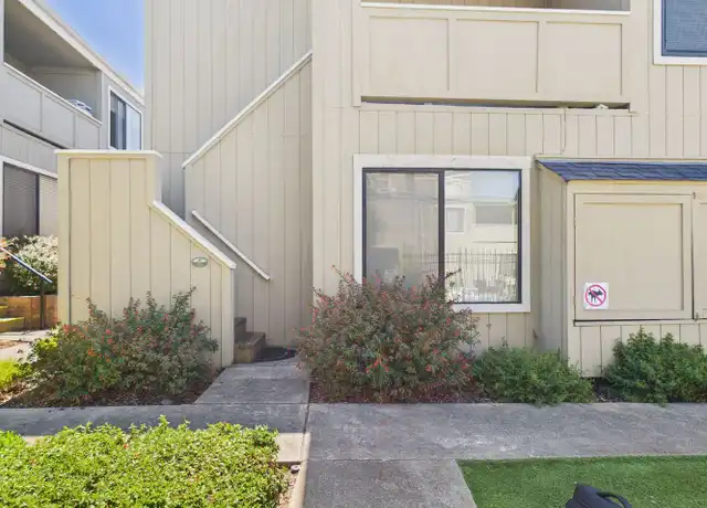 Property at 820 Casanova Ave, Monterey, CA, 93940, 2 beds, 1 bath, [object Object]