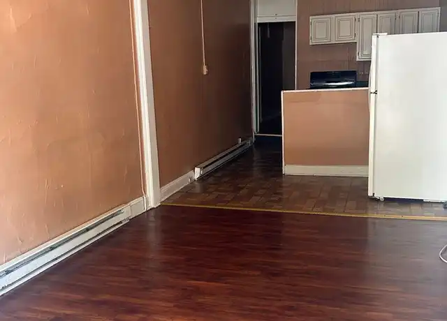 Property at 312 S Queen St, Lancaster, PA, 17603, 1 bed, 1 bath, [object Object]