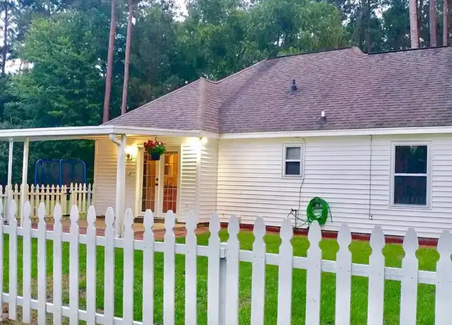 Property at 1457 Dorothy St, Mandeville, LA, 70448, 3 beds, 2 baths, [object Object]