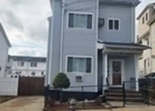 Property at 34 Florence St Unit 1, Somerville, MA, 02145, 3 beds, 1 bath, [object Object]