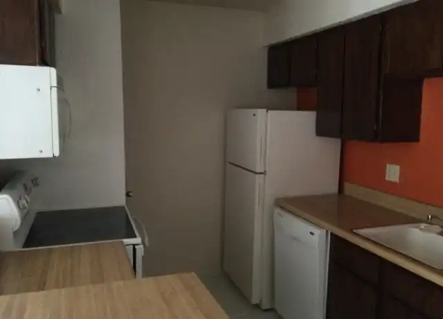 Property at 904 University Oaks Blvd #23, College Station, TX, 77840, 1 bed, 1 bath, [object Object]