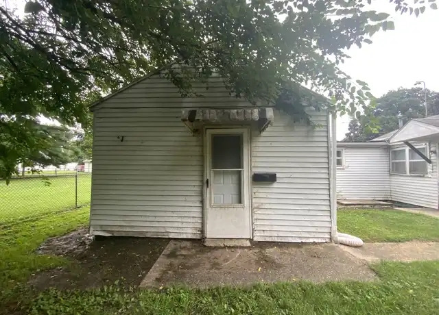 Property at 1224 Marion St Unit C, Danville, IL, 61832, 1 bed, 1 bath, [object Object]