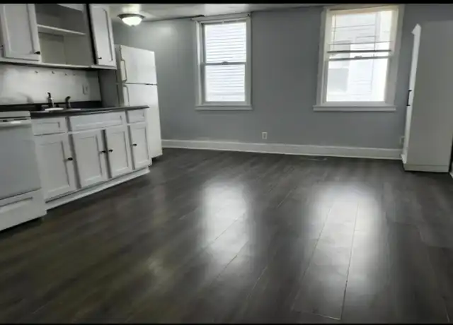 Property at 4 Shawmut St, Worcester, MA, 01609, 2 beds, 1 bath, [object Object]