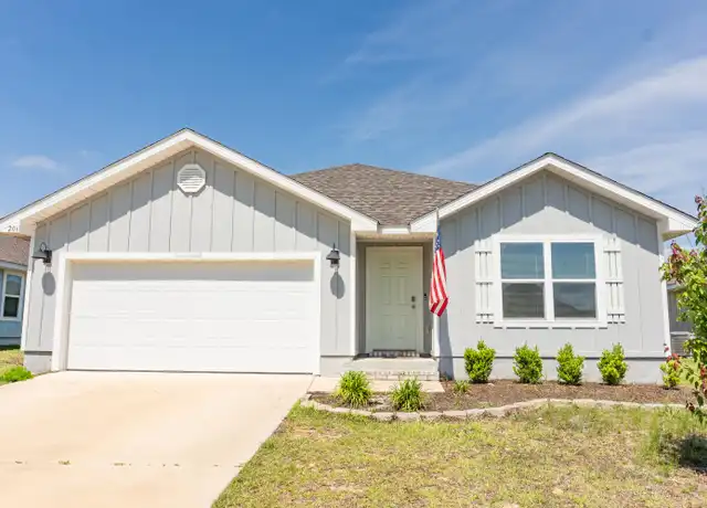 Property at 206 Laurel Hill St, Crestview, FL, 32539, 4 beds, 2 baths, [object Object]
