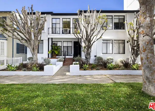 Property at 121 Crescent Dr Unit E, Beverly Hills, CA, 90212, 1 bed, 1 bath, [object Object]