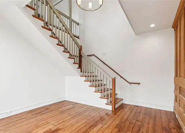 Property at 914 Dante St Unit 104, New Orleans, LA, 70118, 2 beds, 1 bath, [object Object]