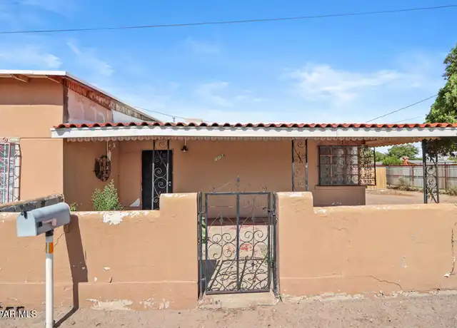 Property at 10104 Socorro Rd Unit C, Socorro, TX, 79927, 3 beds, 1 bath, [object Object]
