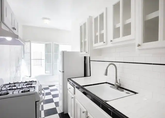Property at Normandie View - 706 S Normandie Ave, Los Angeles, CA, 90005, 0-1 beds, 1 bath, [object Object]