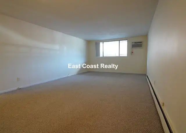 Property at 16 Whites Ave Unit 16, Watertown, MA, 02472, 1 bed, 1 bath, [object Object]