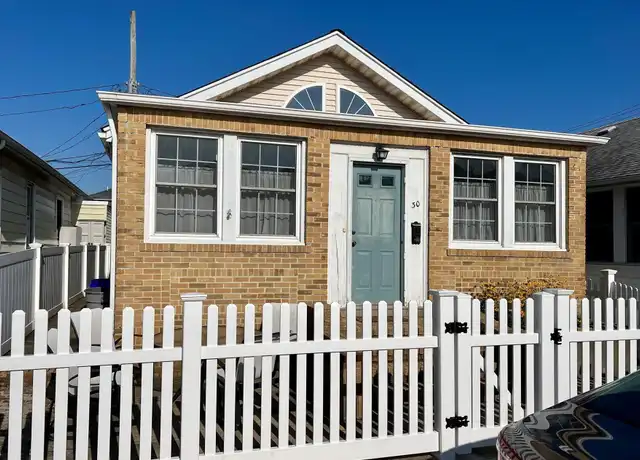 Property at 30 Wisconsin St Unit HOUSE, Long Beach, NY, 11561, 3 beds, 1 bath, [object Object]