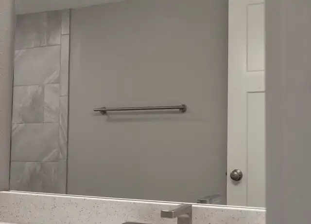 Property at 303 W Center Ave Apt 223, Searcy, AR, 72143, 2 beds, 1 bath, [object Object]