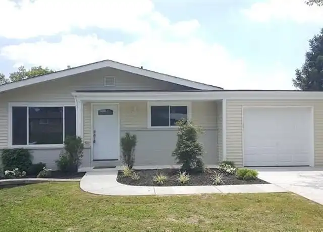 Property at 612 Lammert Ct, Saint Charles, MO, 63301, 3 beds, 2 baths, [object Object]